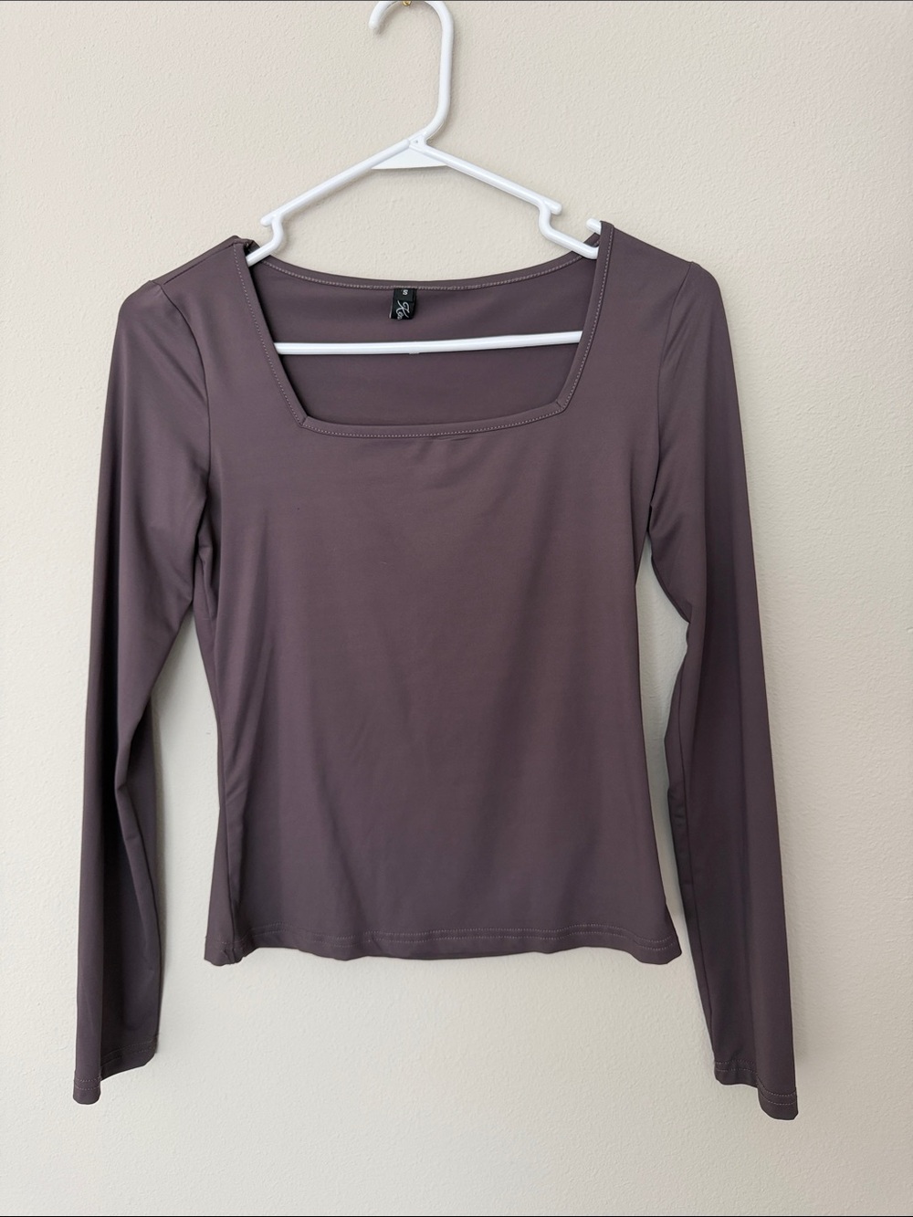 NEVER WORN / NO TAGS Aritzia Long-Sleeve Square Neck Top in Mauve